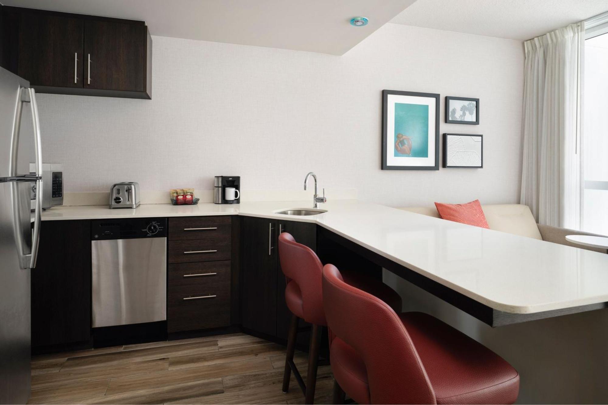 Residence Inn By Marriott Miami Beach Surfside Exterior photo
